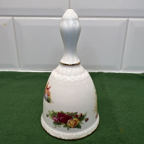 Vintage Royal Albert Christmas Magic Bell Porcelain Bone China 5” - Picture 2 of 8